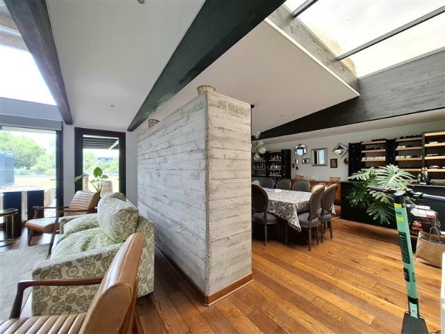 Casa en Venta en Los Ingleses 357 m2 en 5005 de terreno 5 D 5B S. Estar y servicios