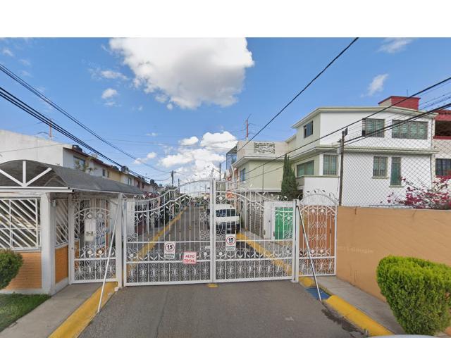 Casa en venta en Los Laureles, Ecatepec de Morelos, México