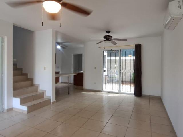Casa en venta en Los Medanos | 3 recamaras, casa club y excelente opcion de inversion