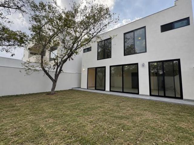 CASA EN VENTA EN CARRETERA NACIONAL YERBANIZ SANTIAGO