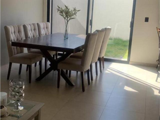 Casa en venta en Los Olivos de Tlaquepaque, San Pedro Tlaquepaque, Jalisco
