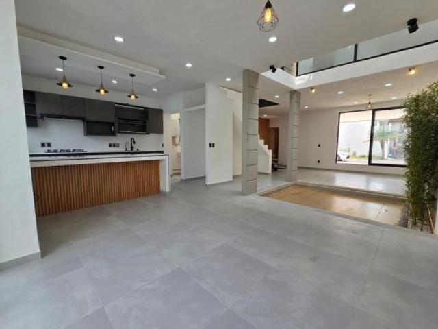 CASA EN VENTA, EN LOS OLVERA, CORREGIDORA, QUERETARO