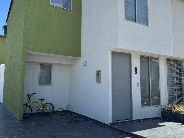 Casa En Venta En Los Patios En Chaparral V279742