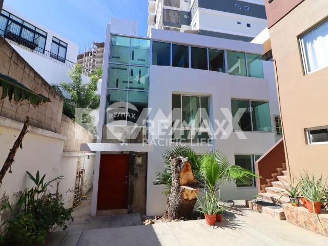 CASA EN VENTA EN LOS PINOS