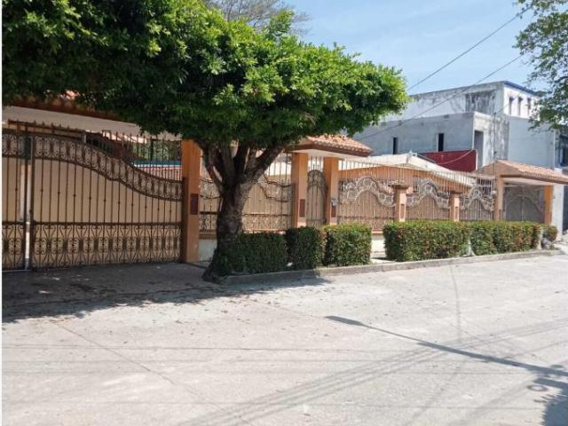 Casa en venta en Los Reyes Loma Alta, Cárdenas, Tabasco