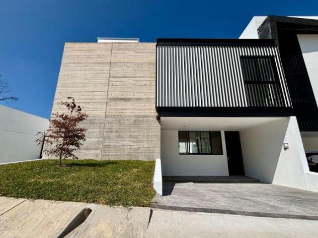 Casa en venta en Los Robles, coto Acacias