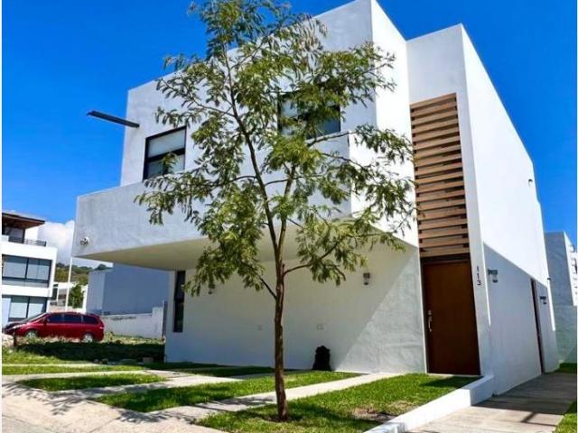 Casa en venta en Los Robles, Zapopan, Jalisco