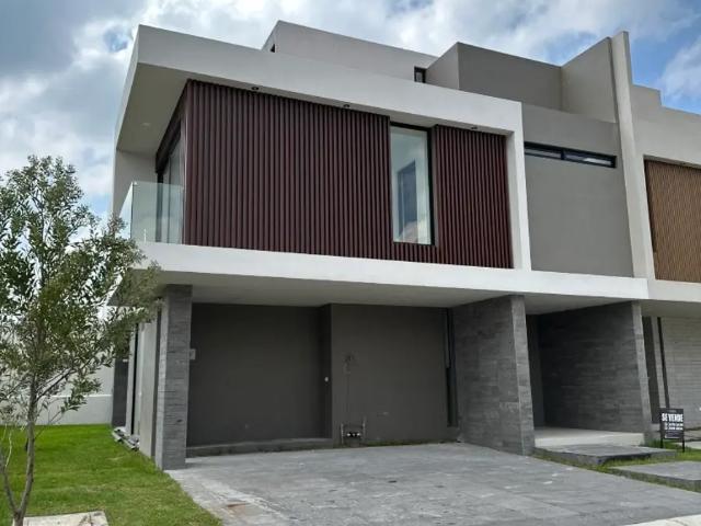 Casa en venta en Los Robles, Zapopan, Jalisco