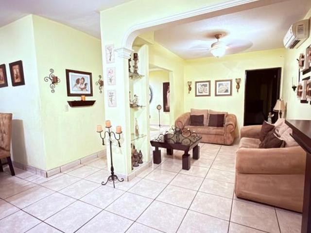 Casa en venta en Los Sauces