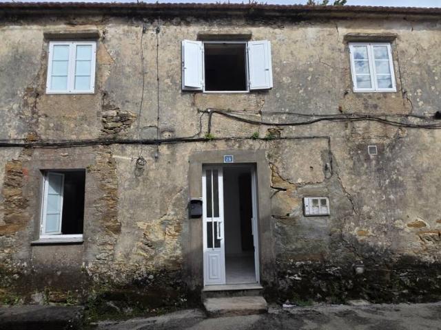 Casa en venta en Lousame