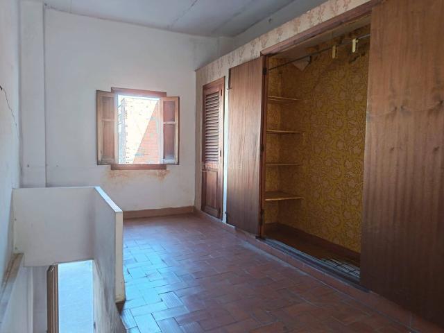 Casa en venta en Puçol, Casco Antiguo. Amplia Casa en Puçol Oportunidad para Reformar. Casas.