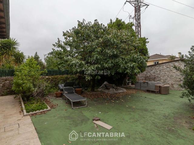 Casa adosada en venta en Puente Viesgo. Casa con jardín en Vargas. Casas adosadas Puente.