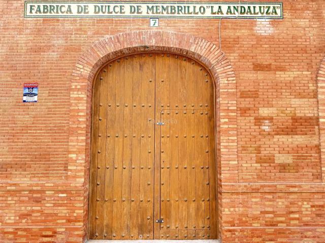 Casa en venta en Puente Genil. CASA EN EL CENTRO DE PUENTE GENIL !. Casas Puente.