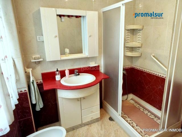 Casa en venta en Puente Genil. Casa en venta en Santo Domingo, 4 dormitorios. Casas Puente.