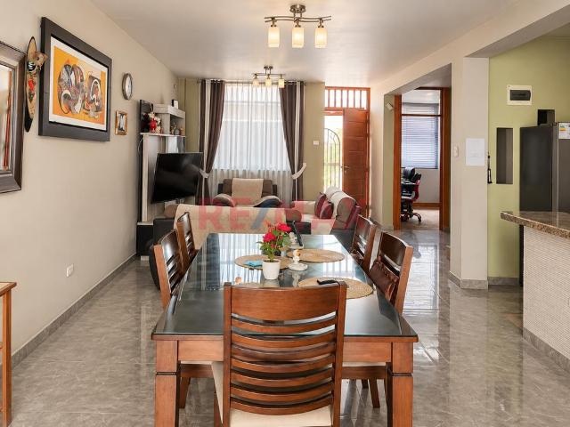 Casa En Venta En Puente Piedra | 4 Dormitorios + Oficina