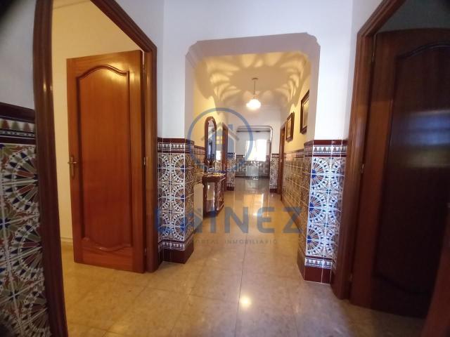 Casa en venta en Puebla de Sancho Pérez. Excelente gran casa y piso independiente con gran solar urbano colindante a la venta en el municipio de Puebla de Sancho Pérez pro. Casas Puebla de Sancho.