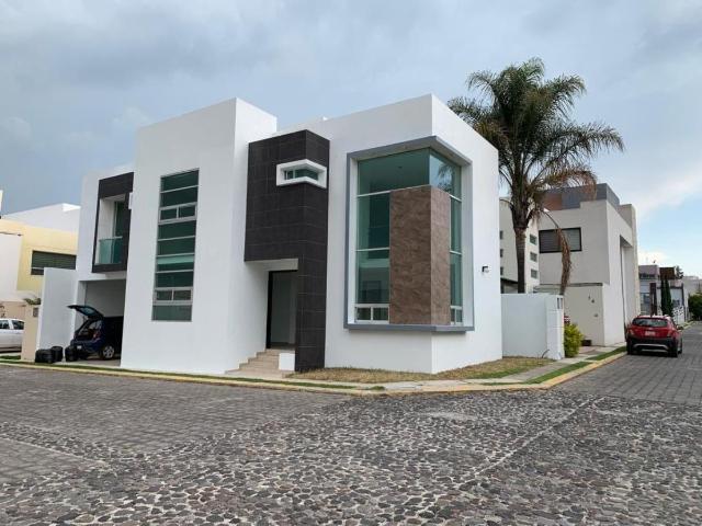 Casa en venta en Puebla, Puebla, Puebla