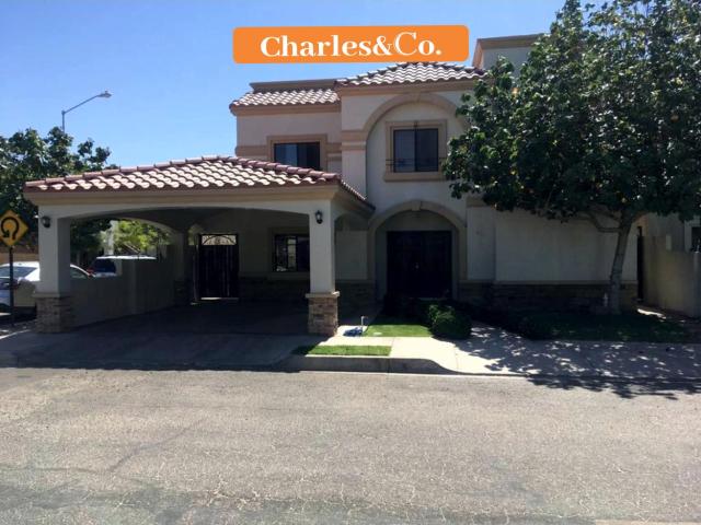 Casa en Venta en Puerta de Alcala / Zona Dorada