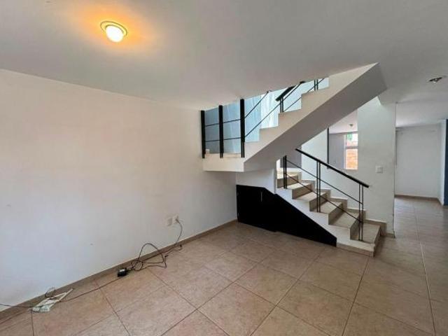 CASA EN VENTA EN PUERTA REAL RESIDENCIAL