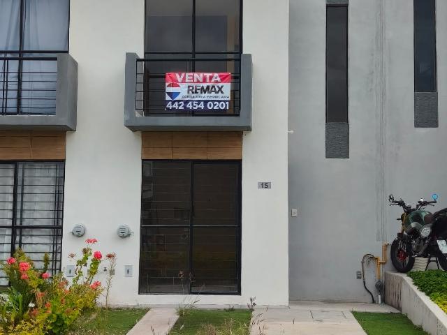 Casa en Venta en Puertas de San Miguel | 3 Recámaras | Condominio con Alberca