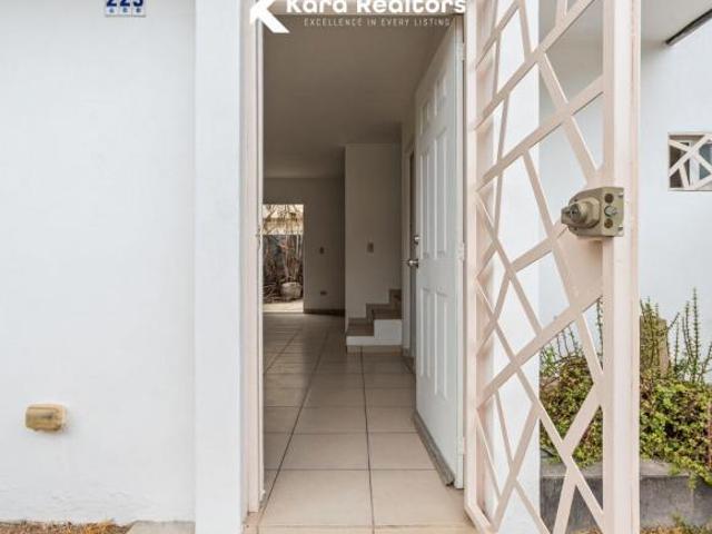 Casa en Venta en Puerto Vallarta | 3 Recámaras & 2.5 Baños | Coto con Alberca