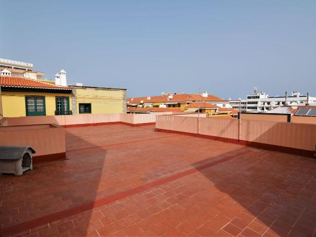 Casa en venta en Puerto de la Cruz, Playa Jardín. Chalet adosado en el Centro de Puerto de la Cruz. Casas Puerto de la.