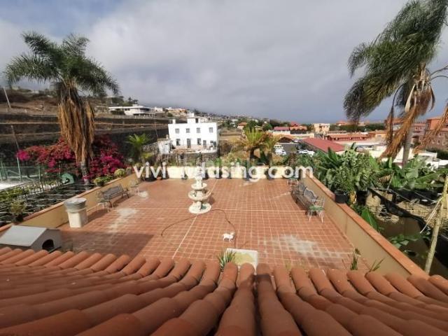 Casa en venta en Puerto de la Cruz, San Antonio Las Arenas. Casa terrera con su propia finca y bellas vistas en zona de las Dehesas, Puerto de la Cruz. Casas Puerto de la.