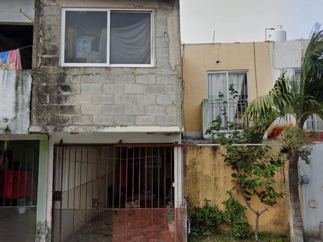 Casa en Venta en Puerto Esmeralda, Coatzacoalcos, Veracruz: Oportunidad de Inversión Residencial