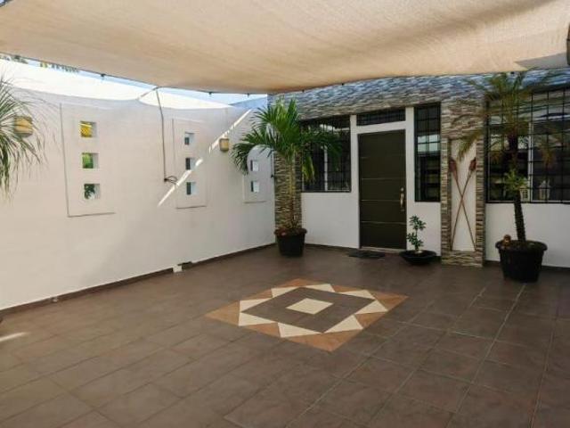 CASA EN VENTA EN PUERTO MORELOS
