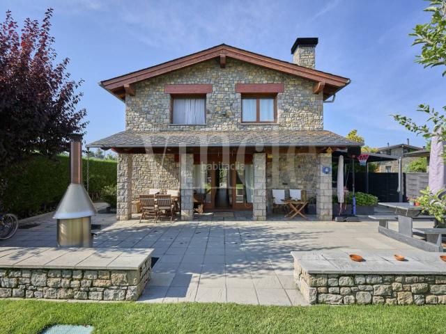 Casa en venta en Puigcerdà Pirineos. Casa en Venta en Puigcerdà. Casas.