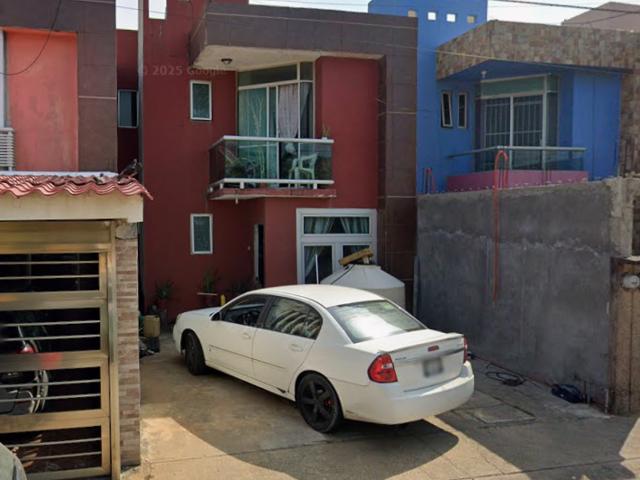 Casa en venta en Punta del Mar, Coatzacoalcos, con 3 recámaras y excelente ubicación