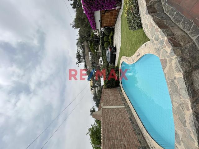 Casa En Venta En Punta Hermosa