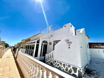 Casa en venta en Punta Prima, Alicante Costa Blanca