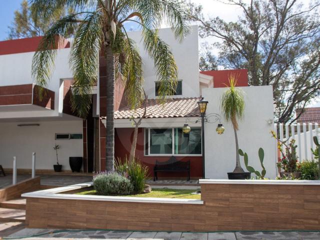 CASA EN VENTA EN PUNTO SUR