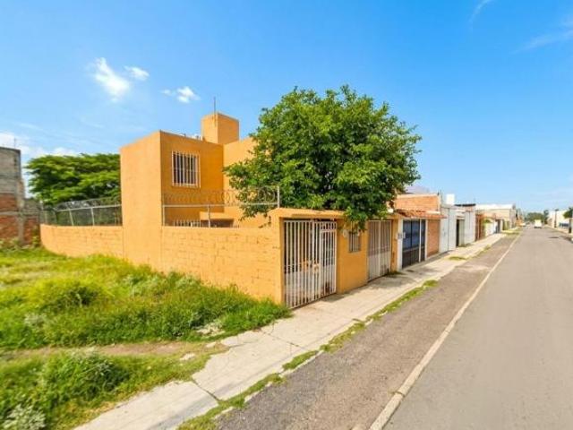 Casa en venta en P. De la Aurora, Santa Maria Magdalena, Qro
