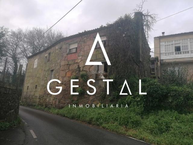 Casa en venta en Padrón. 2 Casas con finca para reformar Padrón. Casas.