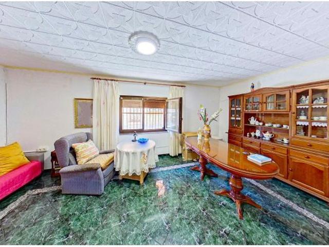 CASA EN VENTA EN PADUL