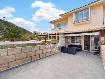 Casa en venta en Palm Mar, Tenerife