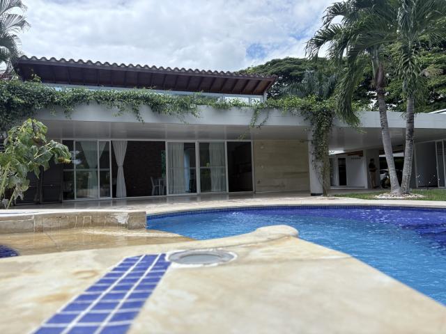 Casa En Venta En Palmira En Forestal Club V269844