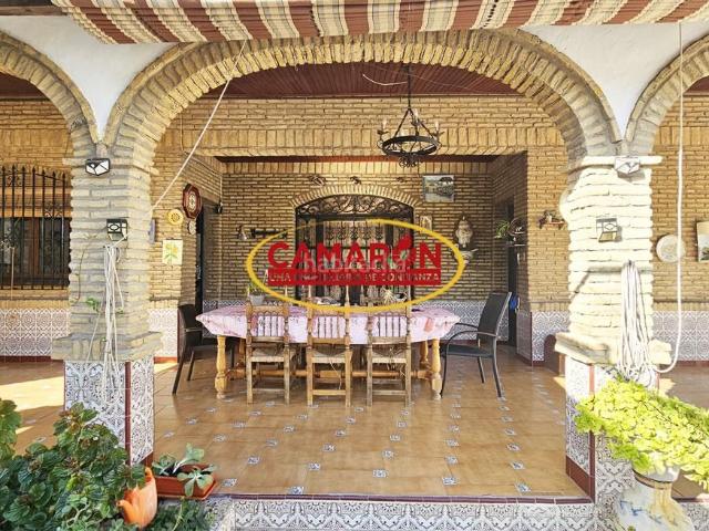 Casa en venta en Palomares del Río. Casas Palomares del.