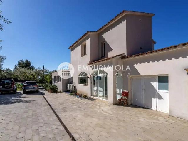 Casa en Venta en Palau Saverdera