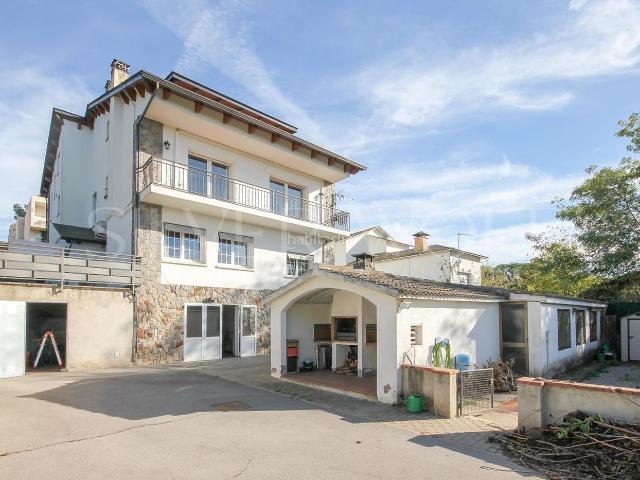 Casa en venta en Palau solità i Plegamans. SUEÑO FAMILIAR. Casas Palau solità i.