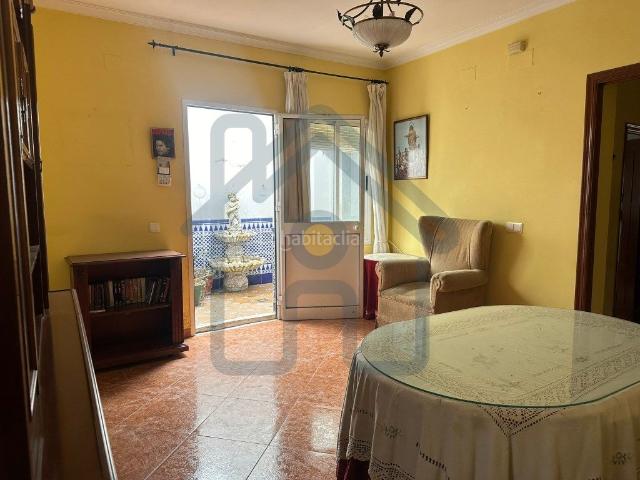 Casa en venta en Palacios y Villafranca Los. CASA EN EL CENTRO. Casas Palacios y Villafranca.