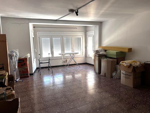 Casa en venta en Palafrugell, Centre Costa Brava. Casa muy céntrica con local comercial. Casas.