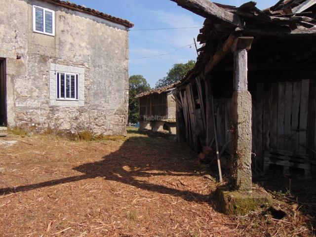 Casa en venta en Palas de Rei. Casa para reforma integral en Curbián, Palas de Rei. Casas Palas de.