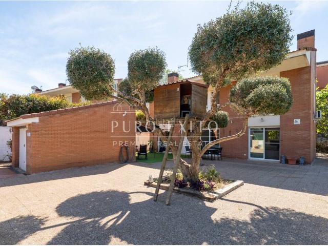 Casa en venta en Pallaresos Els. Vivienda unifamiliar con piscina privada en Els Pallaresos. Casas Pallaresos.