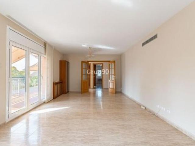 casa en Venta en Palleja. GHDV T153