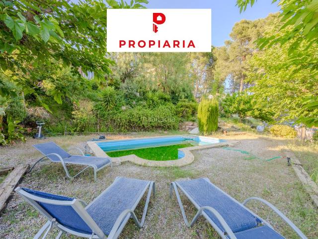 Casa en venta en Pallejà. ESPECTACULAR CASA CON PISCINA Y PISTA DE FRONTON EN FONTPINEDA. Casas.