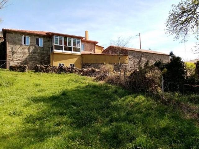 Casa en venta en Pantón. Casa reformada en a Ribeira Sacra. Casas.