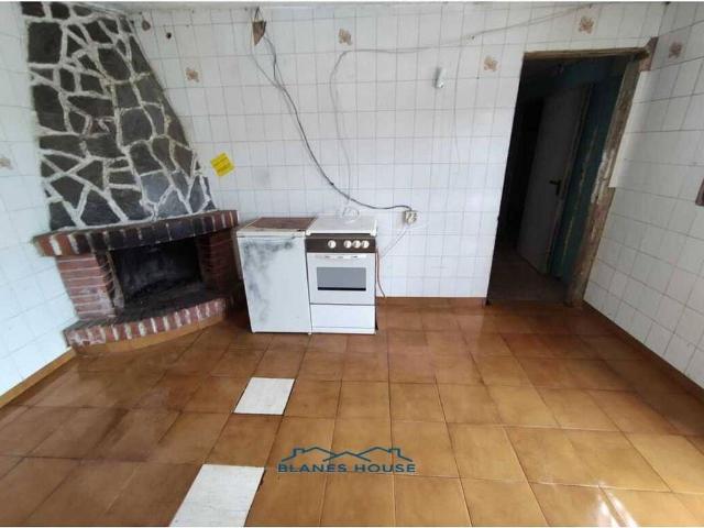 Casa en venta en pasaje Àlber, Sils, de 117 m² 4 habitaciones por 145.000